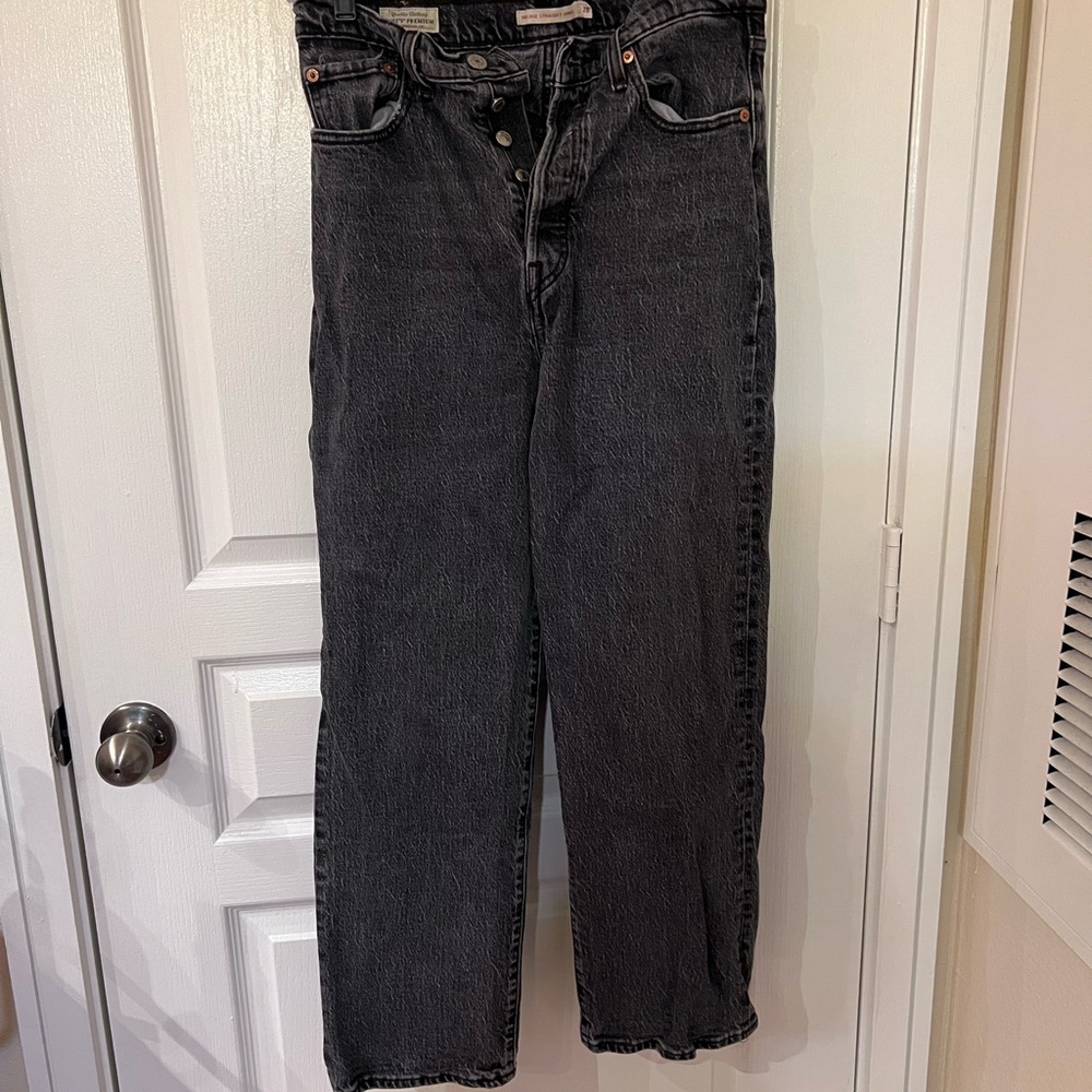 Levi's Womens Premium Ribcage Straight Ankle Jeans